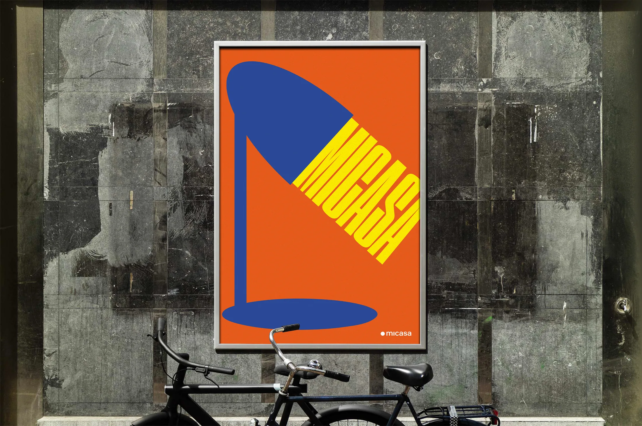 Plakat im Strassenraum